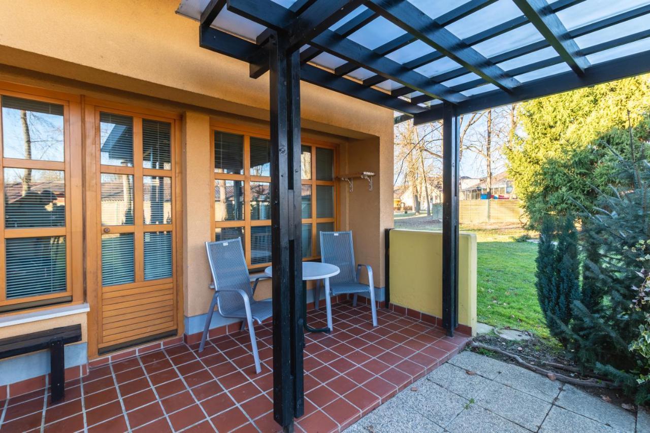 Relax Apartment In Banovci 베라이 외부 사진
