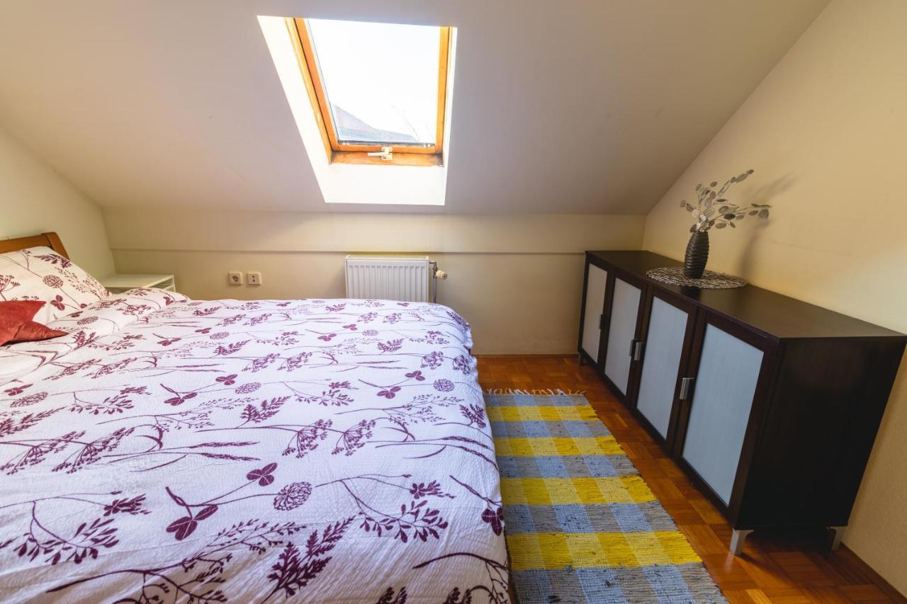 Relax Apartment In Banovci 베라이 외부 사진