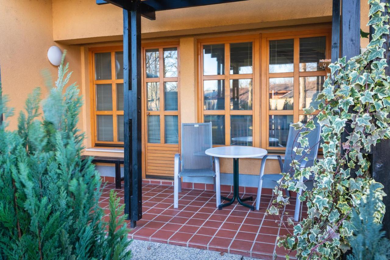 Relax Apartment In Banovci 베라이 외부 사진